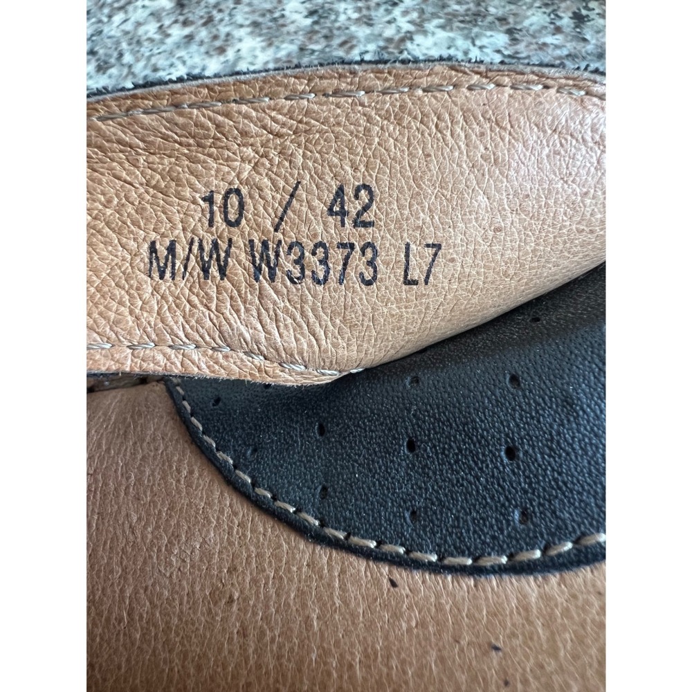Born Black Leather Thong Sandals Womens 10 Flat Flip Flops Classic Old Money - Picture 7 of 11